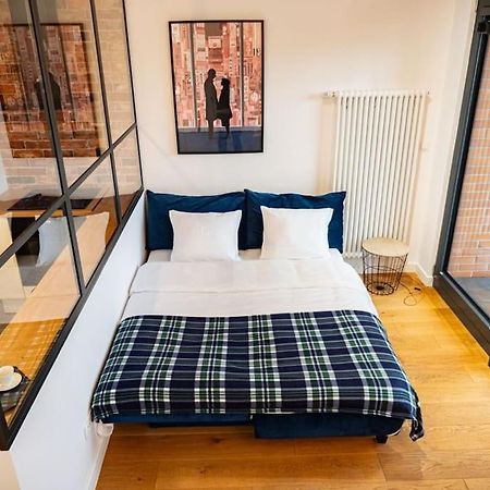 Chic Apartment In Historic Koneser Area Varsovia Exterior foto