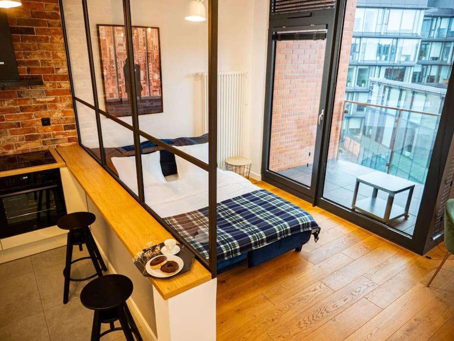 Chic Apartment In Historic Koneser Area Varsovia Exterior foto