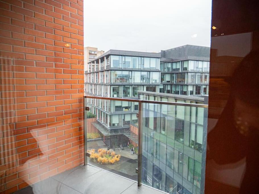 Chic Apartment In Historic Koneser Area Varsovia Exterior foto